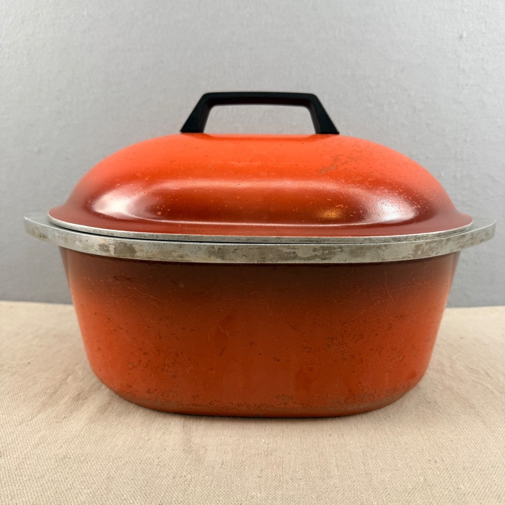 Vintage Club Aluminum Orange Ombre Oval Dutch Oven Roaster with Lid 14.5 Inch